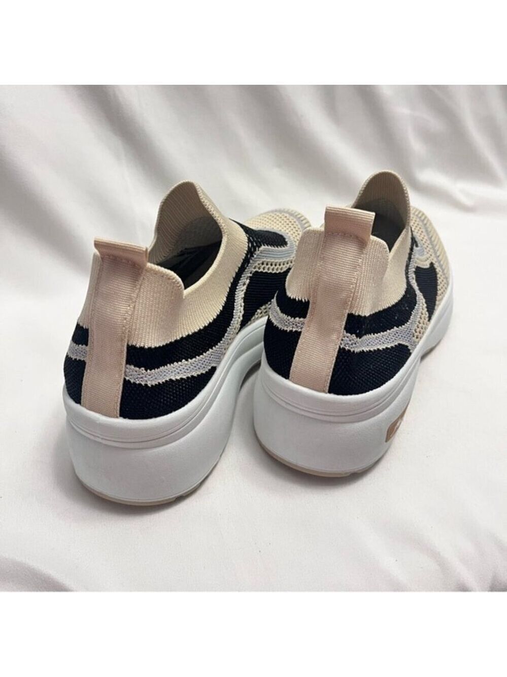 Knit Slip On Platform Sock Sneakers Size 8.5 - Picture 3 of 8